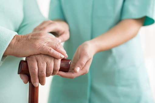 การดูแลผู้ป่วยระยะสุดท้ายแบบประคับประคอง (Palliative Care) คืออะไร 