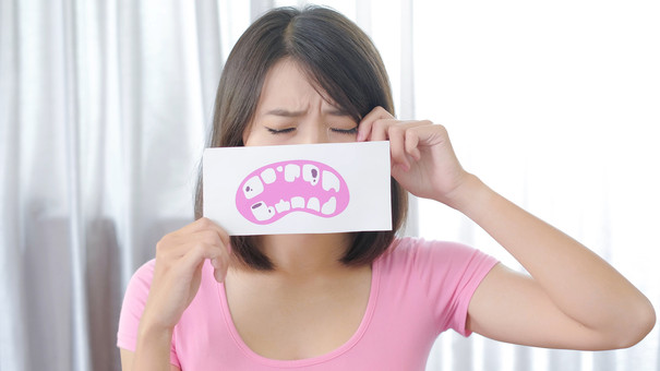 แบคทีเรียในช่องปาก ตัวร้ายทำลายเหงือกและฟัน