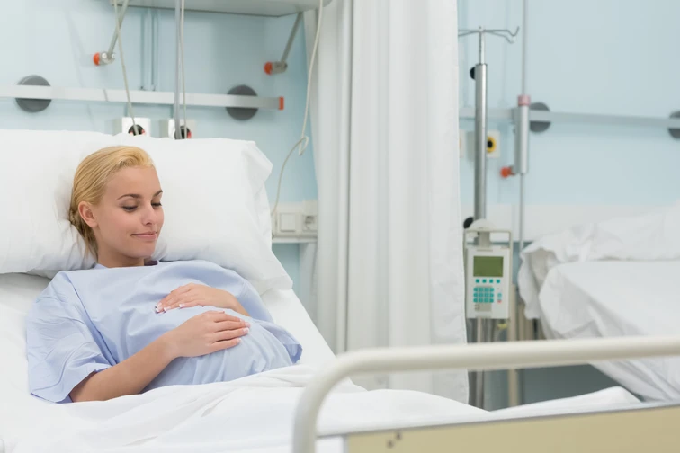 ​อาการที่ต้องไปโรงพยาบาลเมื่อครรภ์แก่