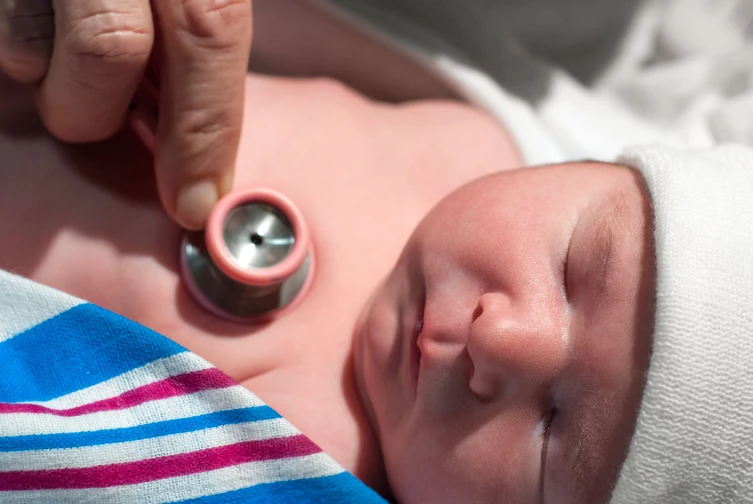 ทารกแรกเกิดได้ยินและรับรู้สิ่งต่าง ๆ แล้วหรือยัง