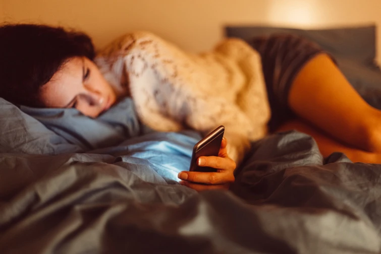สัญญาณที่บ่งบอกว่าการนอนหลับยากของคุณอาจเกิดจากโรคนอนไม่หลับ