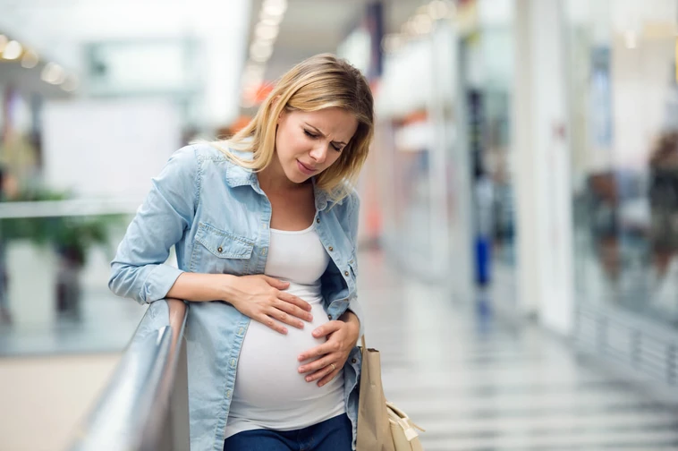 ปวดท้องขณะตั้งครรภ์ อันตรายหรือไม่ มีวิธีบรรเทาอาการอย่างไร?