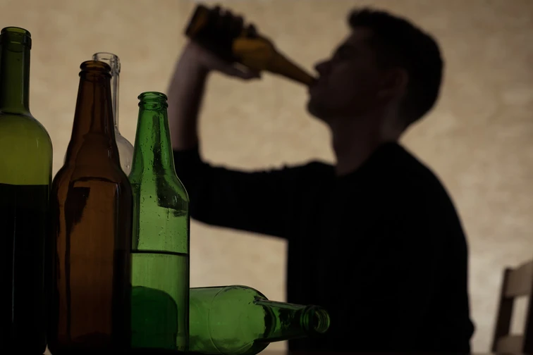 ดื่มเครื่องดื่มแอลกอฮอล์ปริมาณเท่าไรถึงจะเป็นโรคตับแข็ง