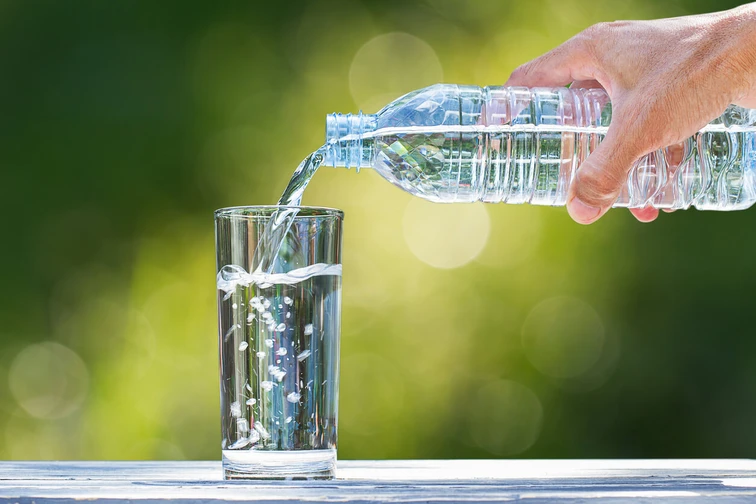 ความสำคัญของการดื่มน้ำสะอาด อันตรายของสารเจือปนที่มากับน้ำ และเครื่องกรองน้ำทำงานอย่างไร