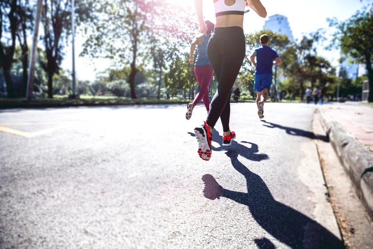 ประโยชน์ของการวิ่ง อาการบาดเจ็บที่พบบ่อยจากการวิ่ง วิธีการป้องกัน วิธีการปฐมพยาบาลเบื้องต้น