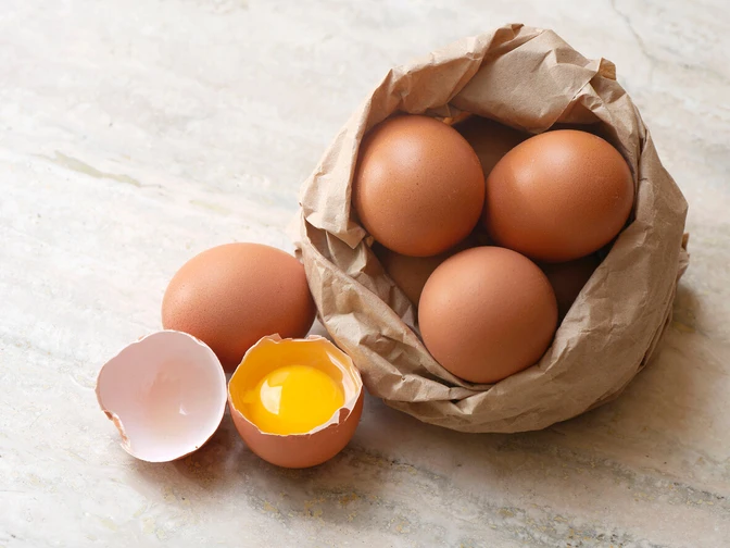 เราจะรู้ได้อย่างไรว่าไข่สด?