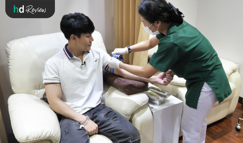 ขั้นตอนการเจาะเลือดเพื่อตรวจตับ คัดกรองความเสี่ยงโรคตับอักเสบ ตับแข็ง โรคเก๊า ที่ Bangkok Anti-Aging Center