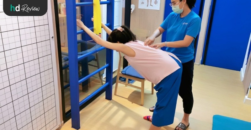 ขั้นตอนการทำกายภาพบำบัด ปรับกระดูกสันหลังคด ที่ Newton EM Physiotherapy Clinic